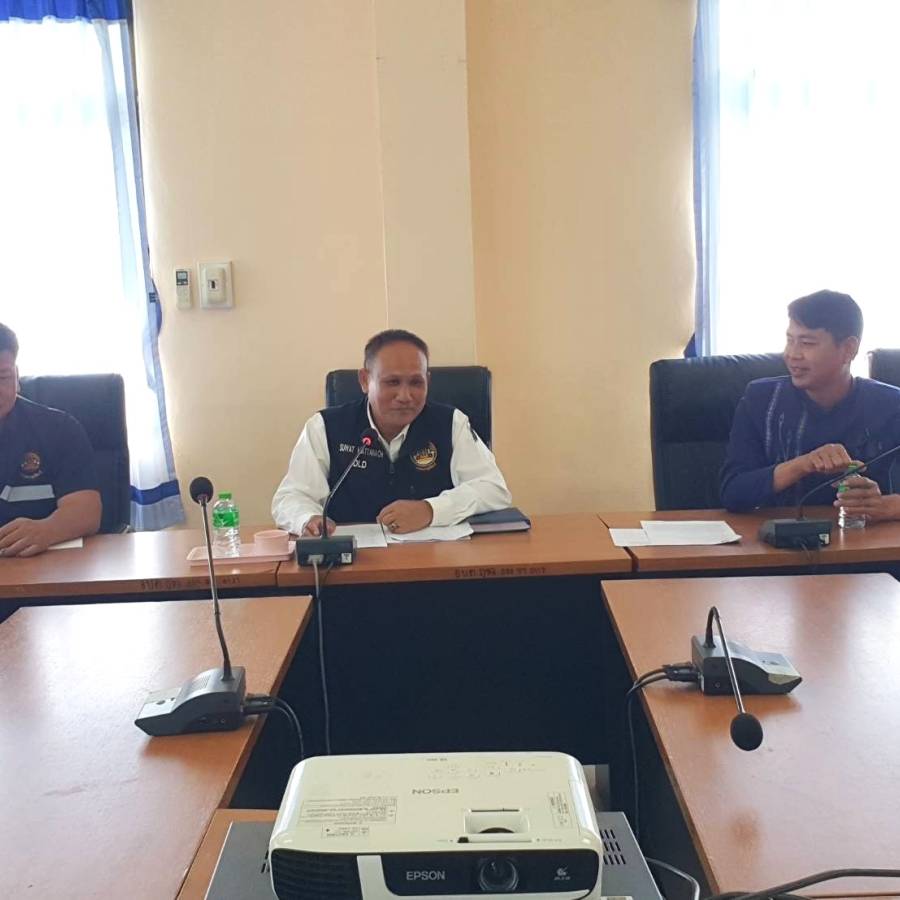 ปศจ.เลย ประชุมชี้แจงรายละเอียดโครงการเลี้ยงไก่พันธุ์เนื้อพื้นเมือง อ.ภูหลวง จ.เลย