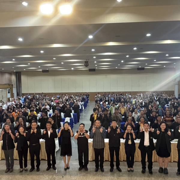 ปศุสัตว์จังหวัดร้อยเอ็ด “ร่วมเปิดการฝึกอบรมพัฒนาศักยภาพการจำหน่ายผลิตภัณฑ์ข้าวหอมมะลิผ่านช่องทางออนไลน์”